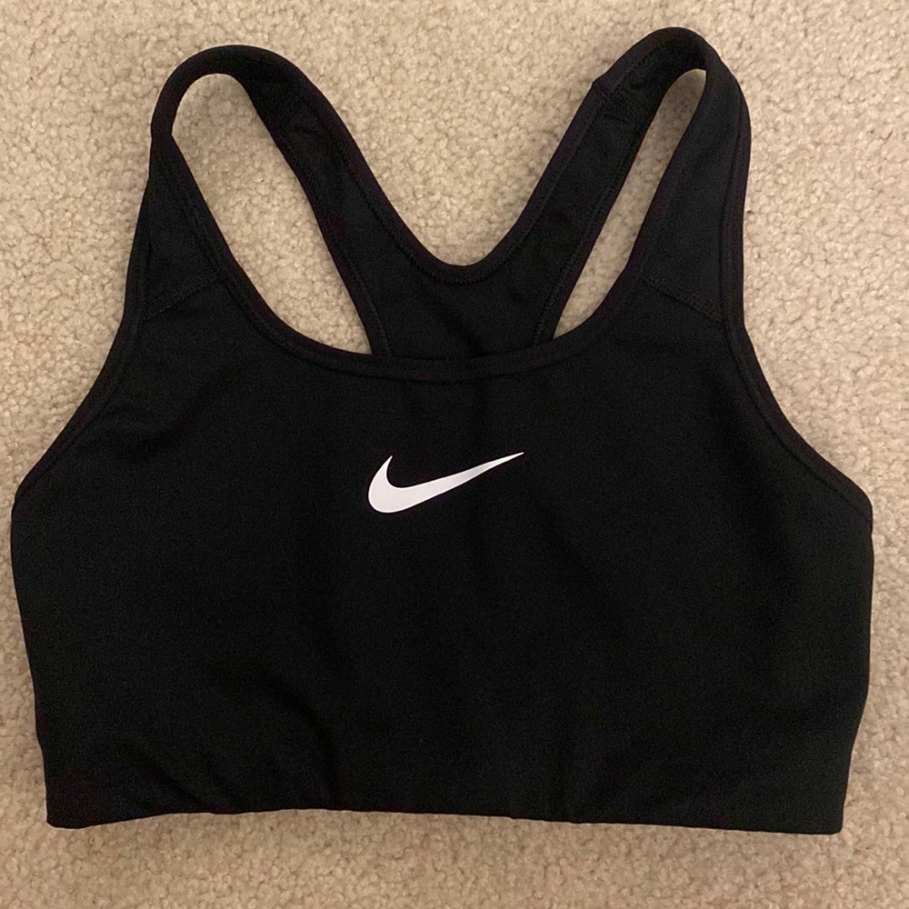 Never worn black Nike M sports bra